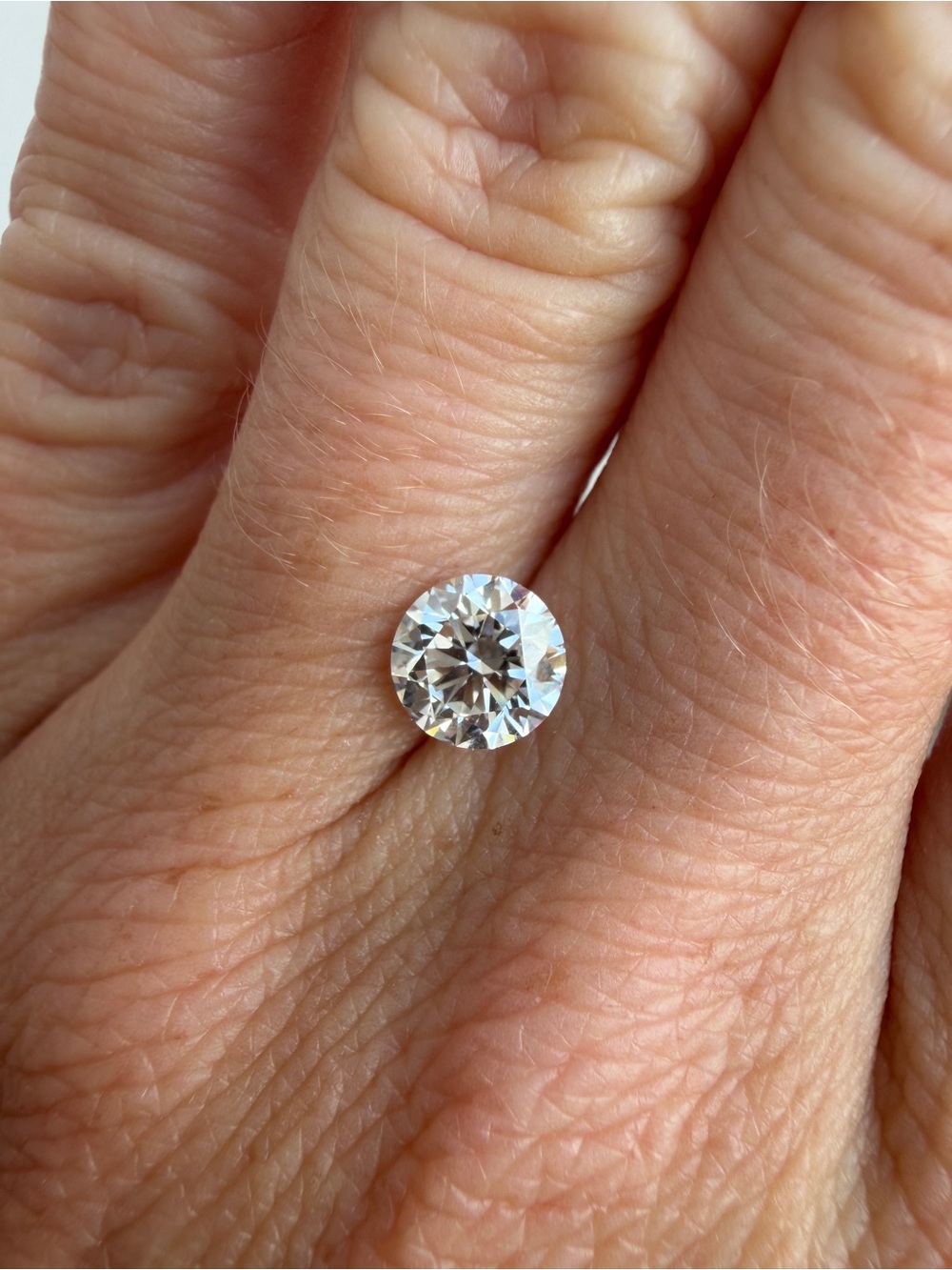Round Brilliant Cut White Solitaire Diamond (LAB) E VVS2